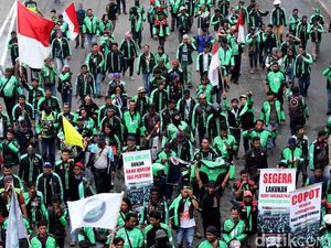 Driver Ojol Keluhkan Tarif, UU Lalu Lintas Perlu Direvisi