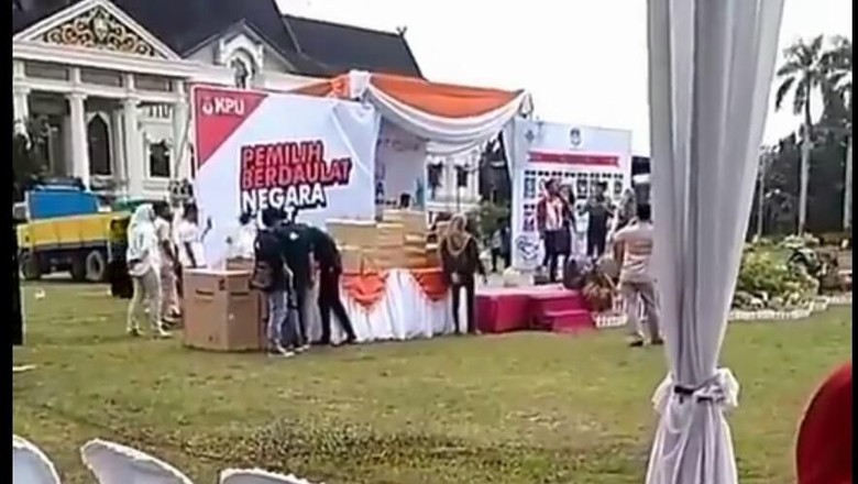 Bawaslu Jambi akan Panggil KPUD soal Viral 2019 Ganti Presiden Bawaslu Jambi akan Panggil KPUD soal Viral 2019 Ganti Presiden