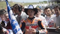 Marquez berhasil mempertahankan posisi terdepan hingga garis finis. Foto: Getty Images