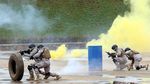 Aksi Pasukan Penjaga Perdamaian Polri Melumpuhkan Teroris