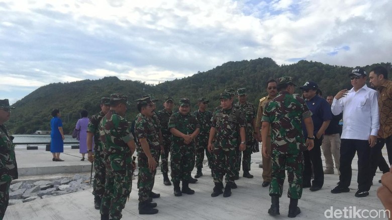Marsekal Hadi Segera Resmikan Fasilitas Pangkalan TNI di Natuna Marsekal Hadi Segera Resmikan Fasilitas Pangkalan TNI di Natuna