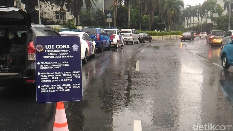 Pantau Ganjil-Genap Jam 06.00 WIB, BPTJ: Coba Dulu 2 Minggu Pantau Ganjil-Genap Jam 06.00 WIB, BPTJ: Coba Dulu 2 Minggu