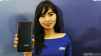 Tampilan belakang Zenfone Max Pro (M1). Foto: Muhammad Alif Goenawan/detikINET