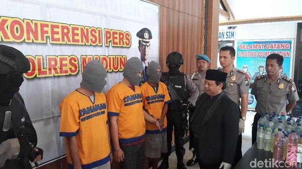 Kasus ini melbatkan MUI untuk memberi tauziah kepada para penjual miras