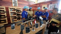 Senjata-senjata ini akan digunakan Pasukan Penjaga Perdamaian Polri dalam misi bersama PBB.