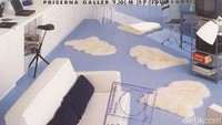 Semakin modern, katalog IKEA di 1997 menampilkan laptop. Pinterest/Istimewa.