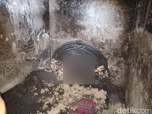 Tragis! Rumah Terbakar, Seorang Penghuninya Tewas Terpanggang