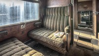 Kereta yang dulu disebut-sebut sebagai alat transportasi paling mewah pada masanya ini sekarang sudah menjadi kereta hantu. Istimewa/Preciousdecay.