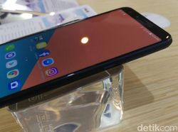 Aksi Zenfone 5Q dan Zenfone Max yang Menggoda