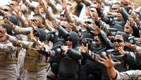 Pasukan terdiri dari pasukan pendukung, pasukan taktis dan pasukan SWAT yang jumlahnya 200 orang termasuk di dalamnya 23 polisi wanita.
