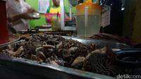 Ini Racikan Babat Gongso dan Nasgor Babat Pak Karmin yang Melegenda