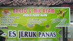 Kocak! Tulisan Nama Menu Makanan Ini Bikin Ketawa Ngakak