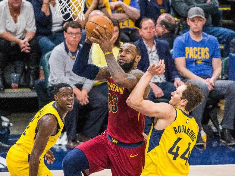 LeBron Cemerlang, Cavs Samakan Kedudukan LeBron Cemerlang, Cavs Samakan Kedudukan