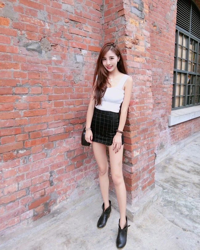 Memiliki wajah cantik, kulit mulus dan putih, serta tubuh yang indah, membuat dirinya banyak dikagumi oleh netizen terutama pria. Foto: Instagram @love_ritakao