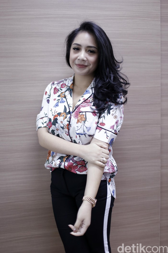 Tips Liburan Keluarga Baru Ala Nagita Slavina