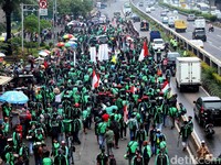 Fakta di Balik Naiknya Tarif GrabBike