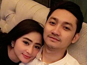 Suami Dewi Perssik Ternyata Pernah Ganti Nama