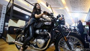 Berpenampilan Gagah, Moge Triumph Unjuk Gigi di IIMS 2018