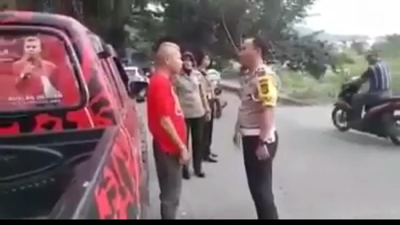 Ketua PDIP Bima Bentak Polisi Berujung Pemecatan Ketua PDIP Bima Bentak Polisi Berujung Pemecatan