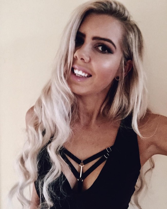 Aimee adalah sebelumnya memang sempat bingung memilih pekerjaan. Ia sempat dikeluarkan dari SMA dan mencoba kursus kecantikan. Tapi hal tersebut tidak membuatnya bahagia. Foto: Instagram Aimee Stanton