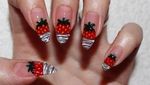Menggiurkan! 10 Nail Art Bergambar Makanan Ini Bisa Bikin Perut Keroncongan