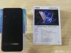 Aksi Zenfone 5Q dan Zenfone Max yang Menggoda