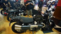 Harga, Bobber Black dibandrol Rp 475 juta, sedangkan harga Street Triple 765 yakni Rp385 juta. Kedua motor tersebut berstatus off the road.