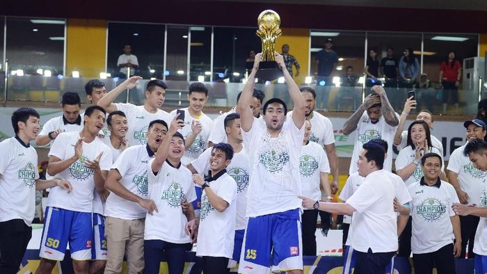 Satria Muda tampil sebagai juara IBL 2017/2018 (Foto: Akbar Nugroho Gumay/Antara Foto) Satria Muda tampil sebagai juara IBL 2017/2018 (Foto: Akbar Nugroho Gumay/Antara Foto)