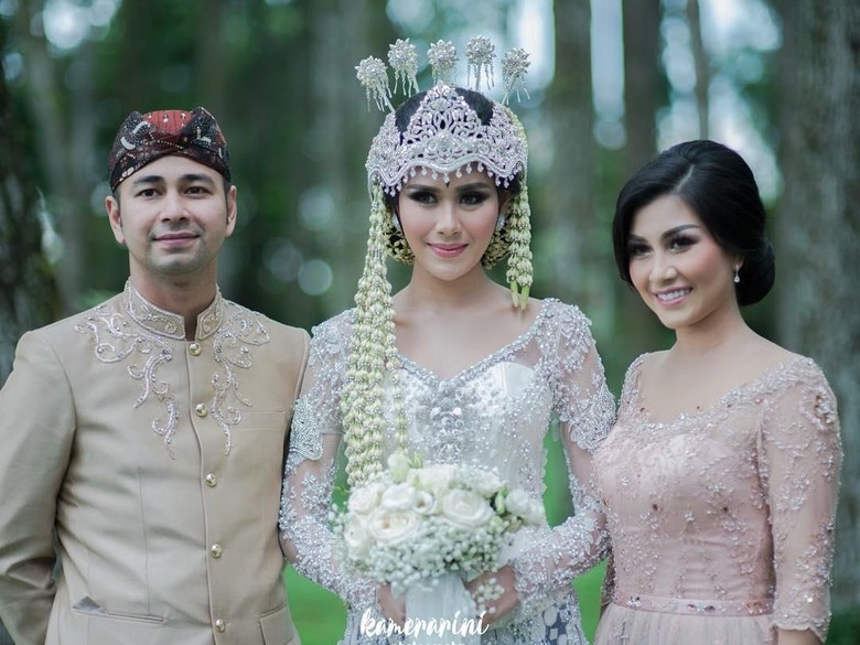 Syahnaz Sebut Neneknya Cuma Bercanda soal Harga Rumah Rp 100 M Syahnaz Sebut Neneknya Cuma Bercanda soal Harga Rumah Rp 100 M