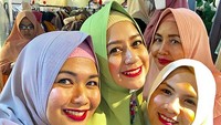 Biasanya dia supertomboi banget lho. Dengan rambut pendek dan tubuh penuh tato. Foto: Instagram/elevinnadaanjani