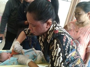 Bidan Perkirakan Bayi yang Ditemukan di Rumah Kosong Baru Dilahirkan