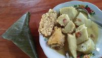 Yang Unik dan Sedap, Lontong Tuyuhan hingga Lontong Sambel Khas Rembang
