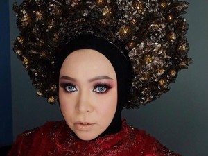 Melly Goeslaw Ajak Bantu Karim, Bocah SD yang Sendirian Naik KRL Sejak Subuh
