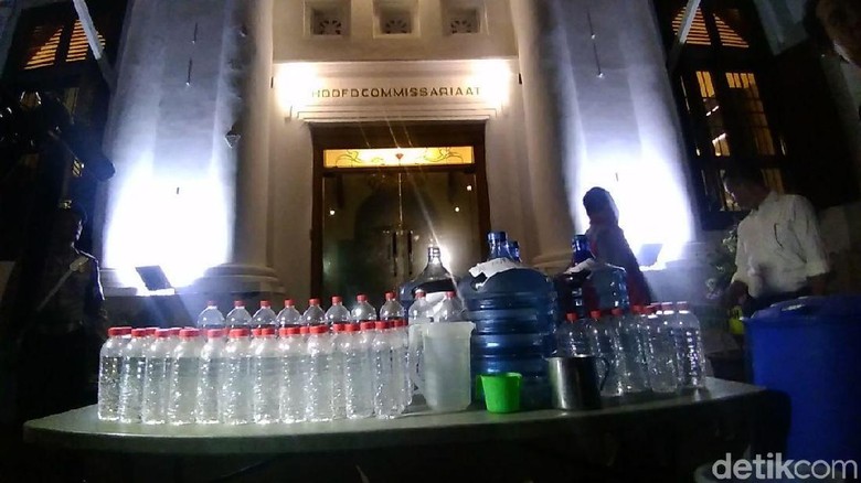 Anggota Dewan ini Sebut Surabaya Darurat Miras Oplosan Anggota Dewan ini Sebut Surabaya Darurat Miras Oplosan