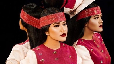 Cantiknya Kahiyang Ayu dan Sarita Abdul Mukti Jadi Model M.A.C.