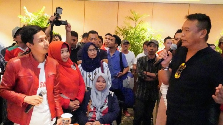 TB Hasanuddin Janji Bangun Pusat Ekonomi Kreatif di Bekasi TB Hasanuddin Janji Bangun Pusat Ekonomi Kreatif di Bekasi