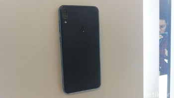 Bodinya mengusung material metal. Foto: Muhammad Alif Goenawan/detikINET