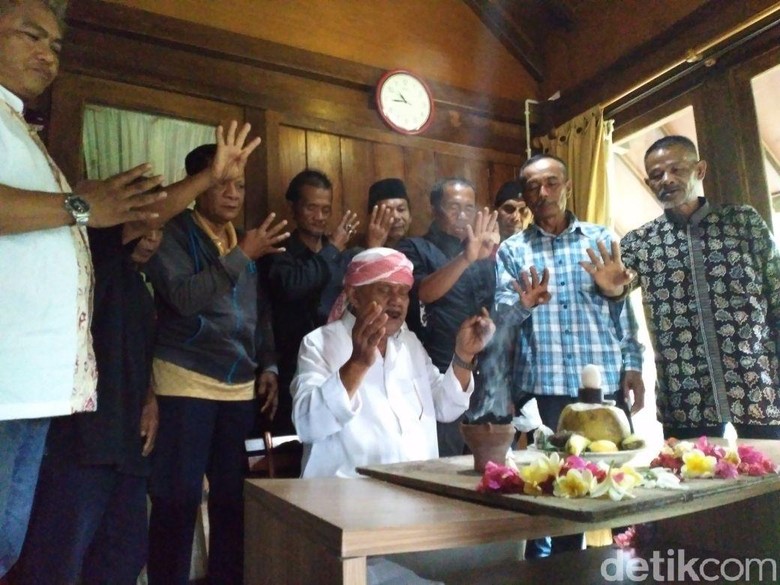 Tim Deddy-Dedi Bantah Didukung Paguyuban Paranormal Jabar Tim Deddy-Dedi Bantah Didukung Paguyuban Paranormal Jabar