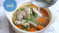 Sup yang ini bukan hanya pakai daging ayamnya saja tapi juga pakai ceker. Makan makin mantap dan seru karena bisa sambil ngemut cekernya. Foto: Instagram