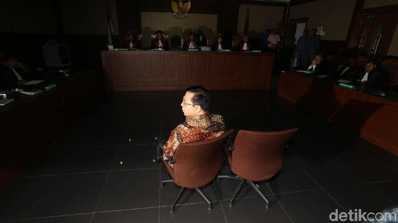 Hakim Beberkan Fakta Persidangan di Sidang Vonis Novanto Hakim Beberkan Fakta Persidangan di Sidang Vonis Novanto