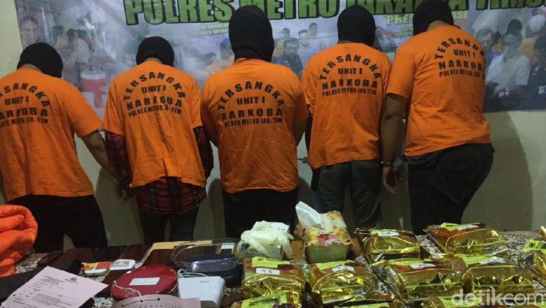 Polisi: 14 Kg Sabu di Jaktim Akan Dipasok ke Lapas Cipinang Polisi: 14 Kg Sabu di Jaktim Akan Dipasok ke Lapas Cipinang