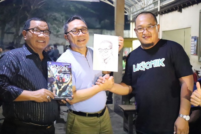 Ke Tulungagung, Ketua MPR Temui Eks Komikus Marvel Aksi 212