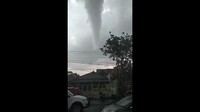 Beberapa bangunan seperti atap rumah baik genting, seng asbes rusak. Beberapa pohon juga tumbang. (Dok. BNPB)