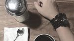 Begini Gaya Omesh Saat Makan Bersama Istri dan Anaknya!