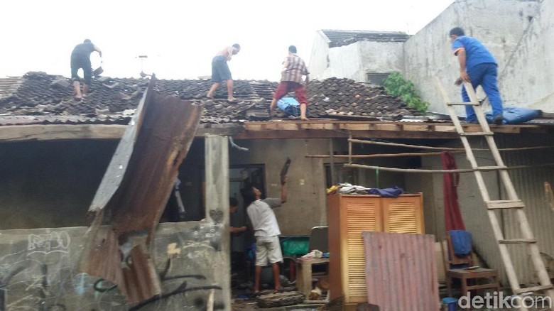 Mengenal Awan CB Pemicu Puting Beliung yang Hantam Yogya Kemarin Mengenal Awan CB Pemicu Puting Beliung yang Hantam Yogya Kemarin