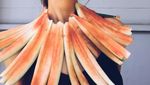 Kreatif! Wanita Ini Ubah Sayur dan Buah Jadi Aksesoris Rambut hingga Kalung