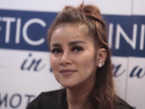 Para Sahabat Olla Ikut Berduka Cita Atas Meninggalnya Sang Ayah