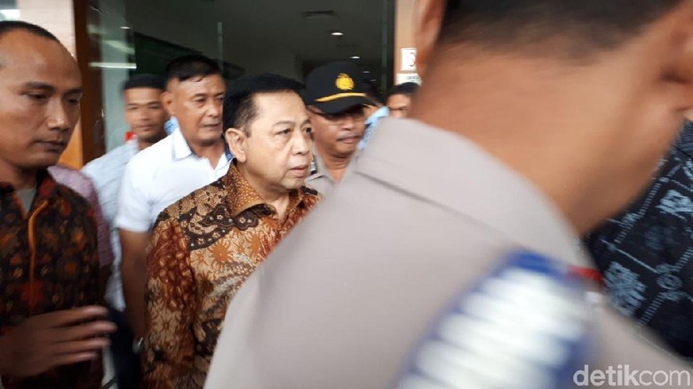 Setya Novanto Masuk Ruangan, Sidang Vonis Dimulai Setya Novanto Masuk Ruangan, Sidang Vonis Dimulai