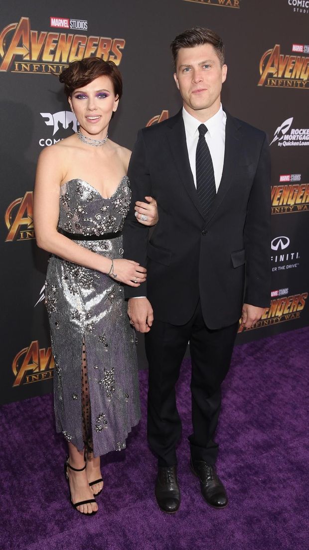 Scarlett Johansson bersama kekasih barunya Colin Jost di premier 'Avengers: Infinity War'.