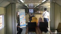 Pelayanan kesehatan yang diberikan di dalam gerbong kereta medis ini seperti fasilitas USG, laboratorium hematology analyzer sysmex berbasis komputer, dan lainnya.